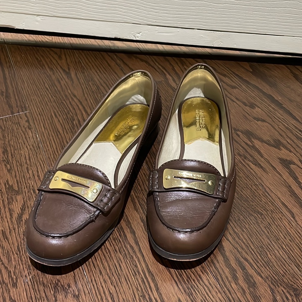 Leather shoes in good condition